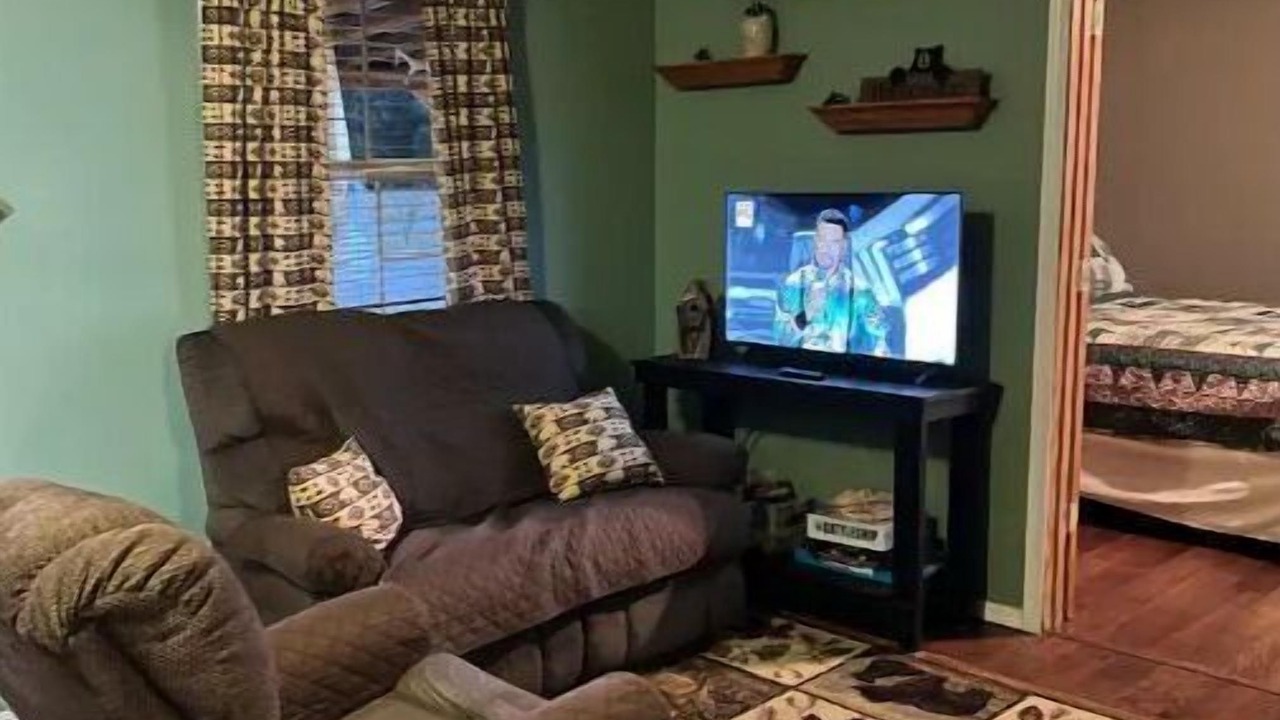 Photo of Livingroom in Benton