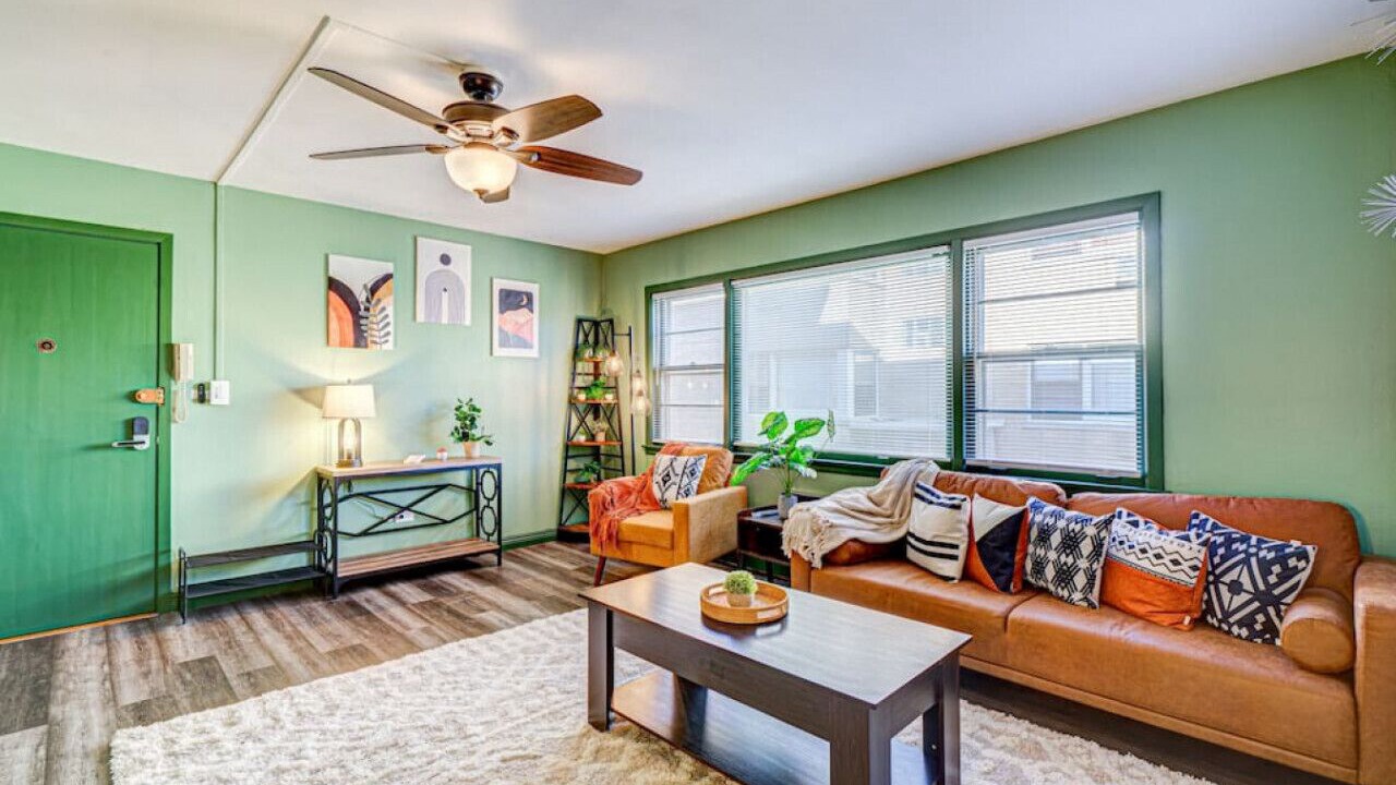 Photo of Livingroom in Elmwood Park