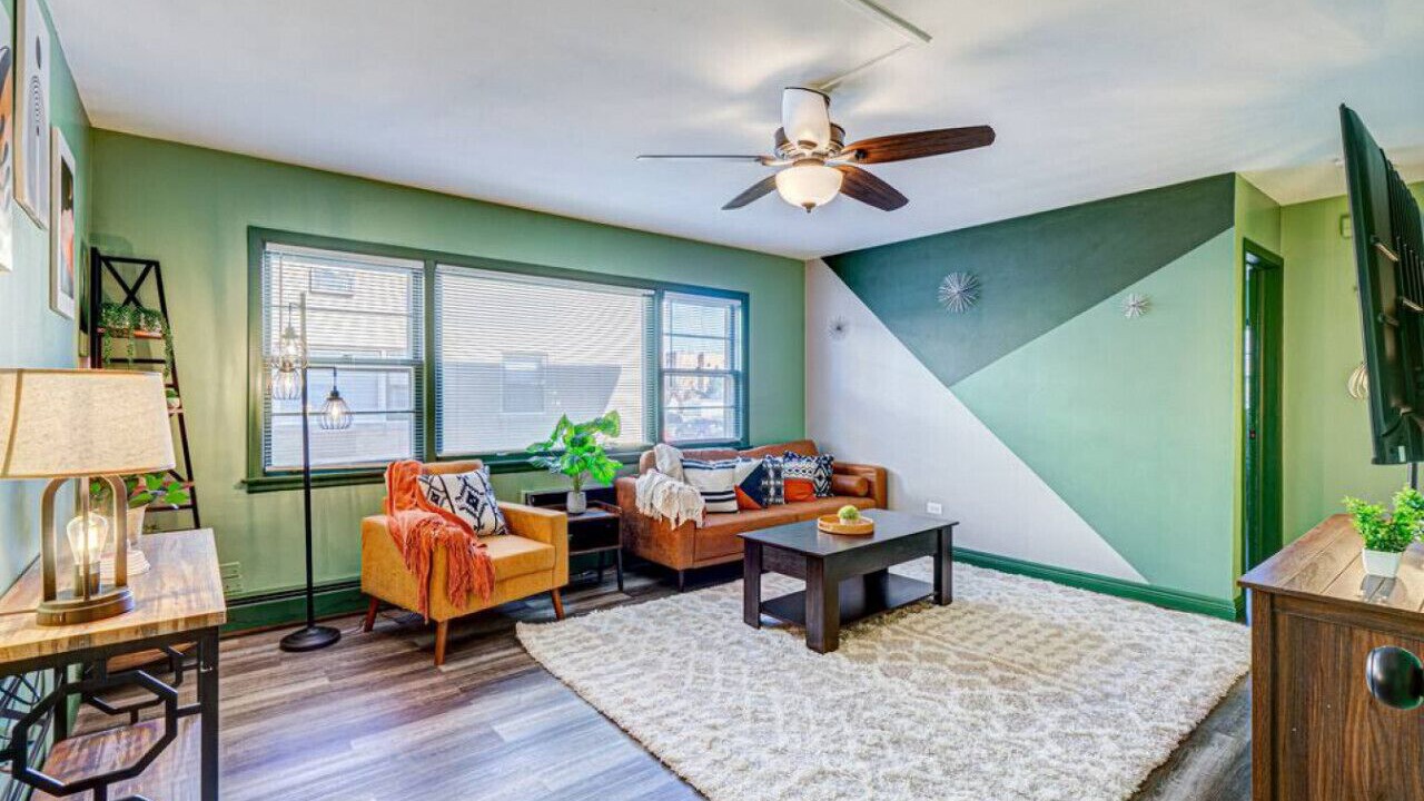 Photo of Livingroom in Elmwood Park