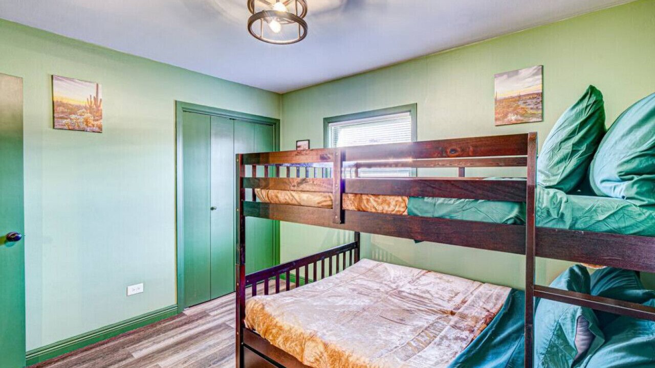 Photo of Bedroom in Elmwood Park