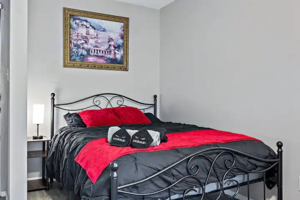 Photo of Bedroom in Aurora