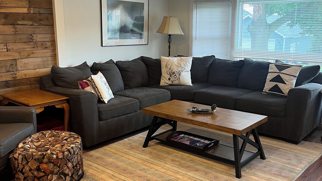 Photo of Livingroom in Long Lake