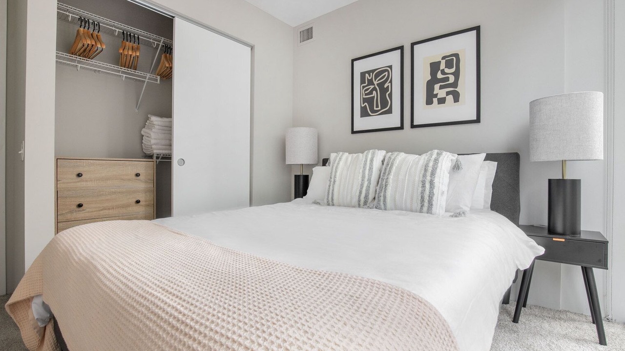 Photo of Bedroom in Streeterville