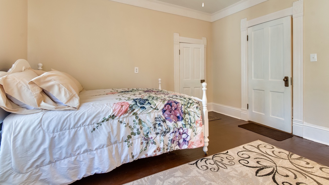 Photo of Bedroom in Charleston