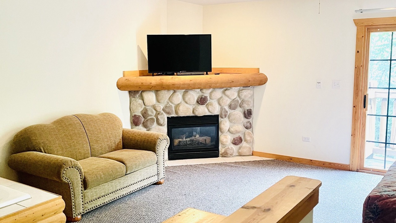 Photo of Livingroom in Utica