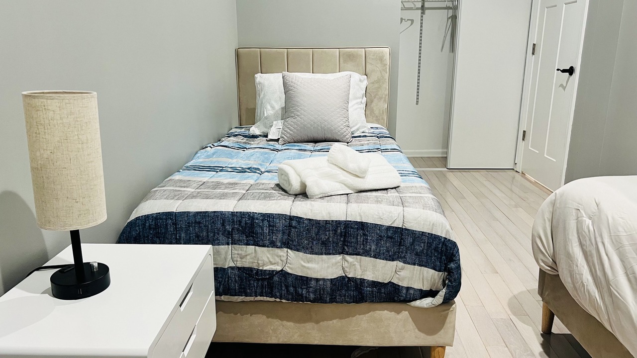 Photo of Bedroom in Little Village