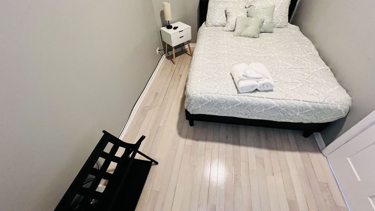 Photo of Bedroom in Little Village