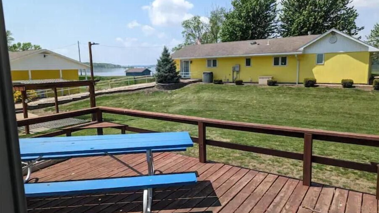 Photo of Outdoor in Oquawka
