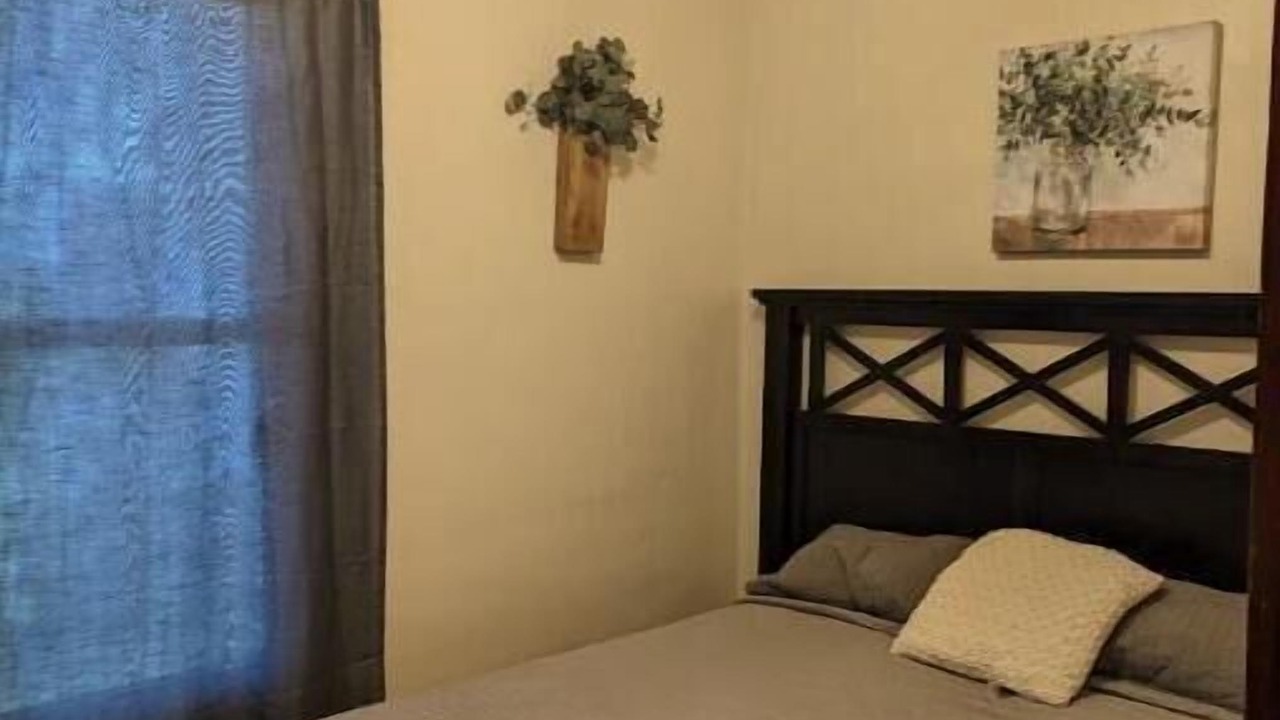 Photo of Bedroom in Oquawka