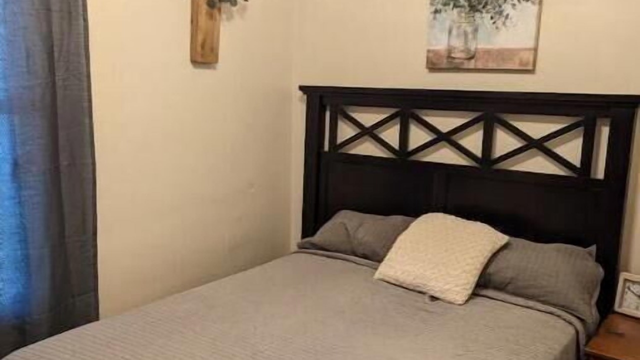 Photo of Bedroom in Oquawka