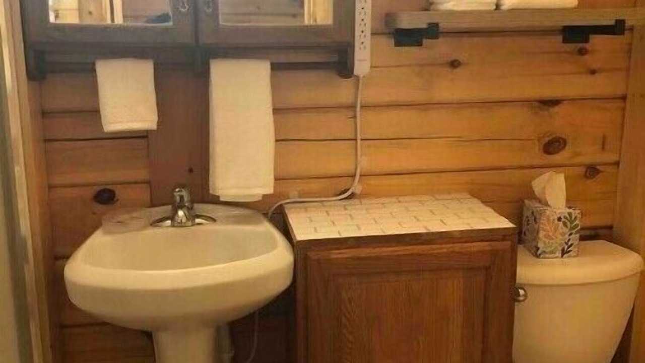 Photo of Bathroom in Ava