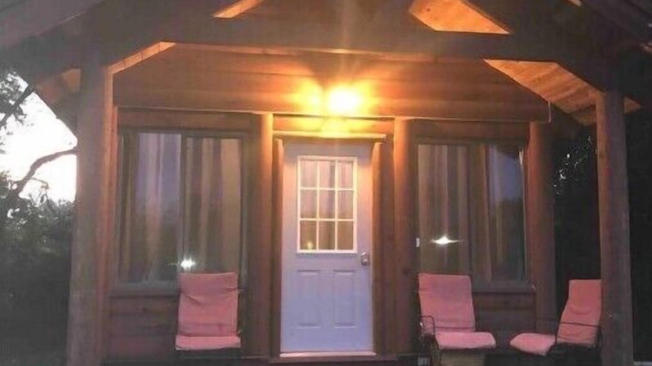 Photo of Outdoor in Ava