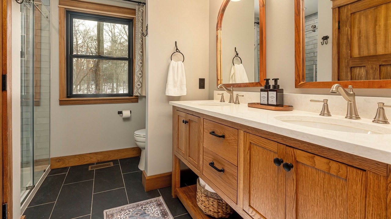 Photo of Bathroom in Carbondale