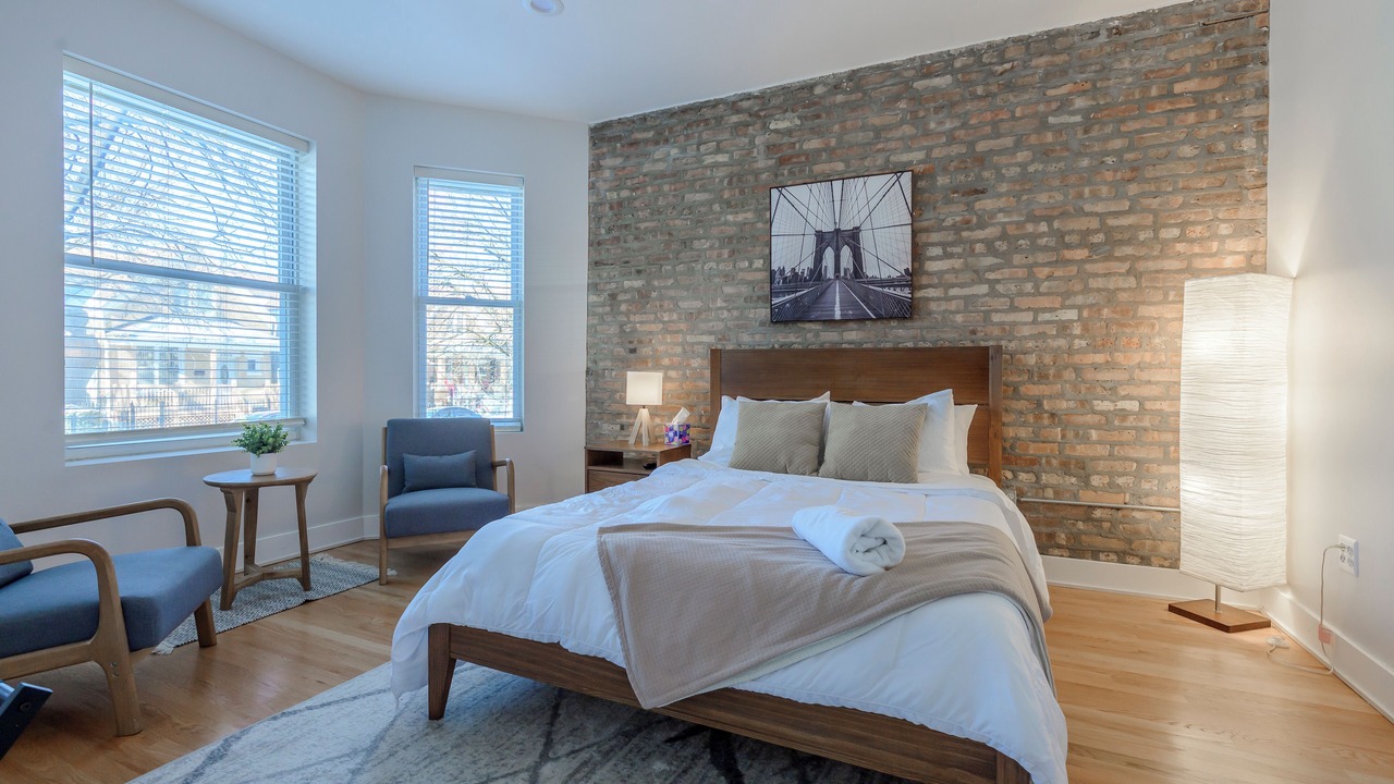 Photo of Bedroom in Logan Square