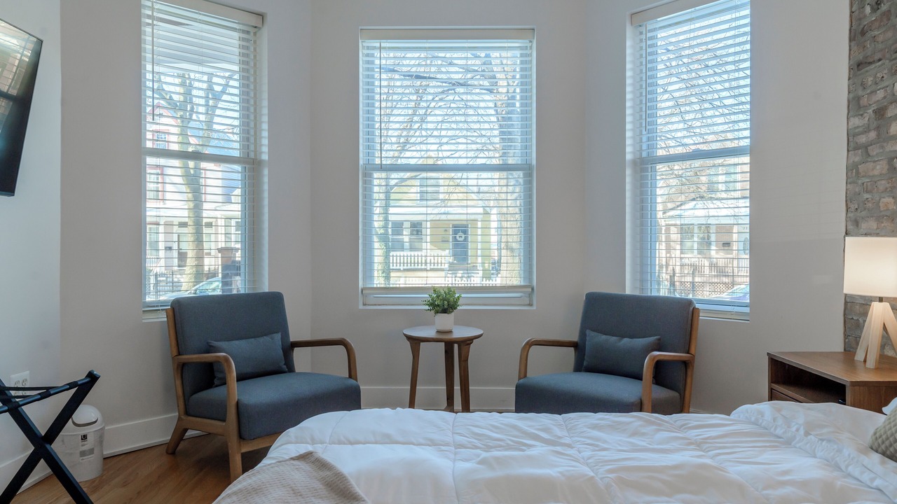 Photo of Bedroom in Logan Square