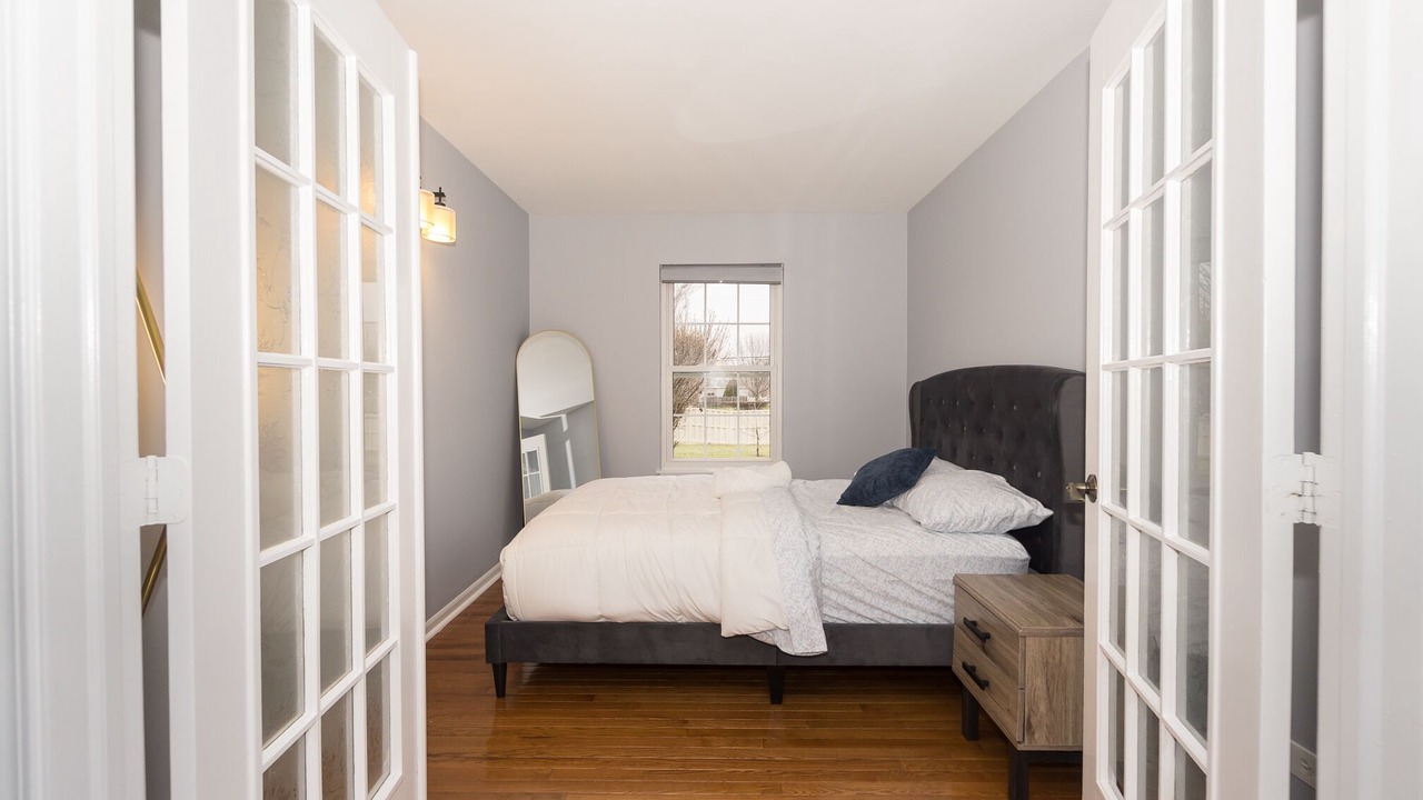 Photo of Bedroom in Carol Stream
