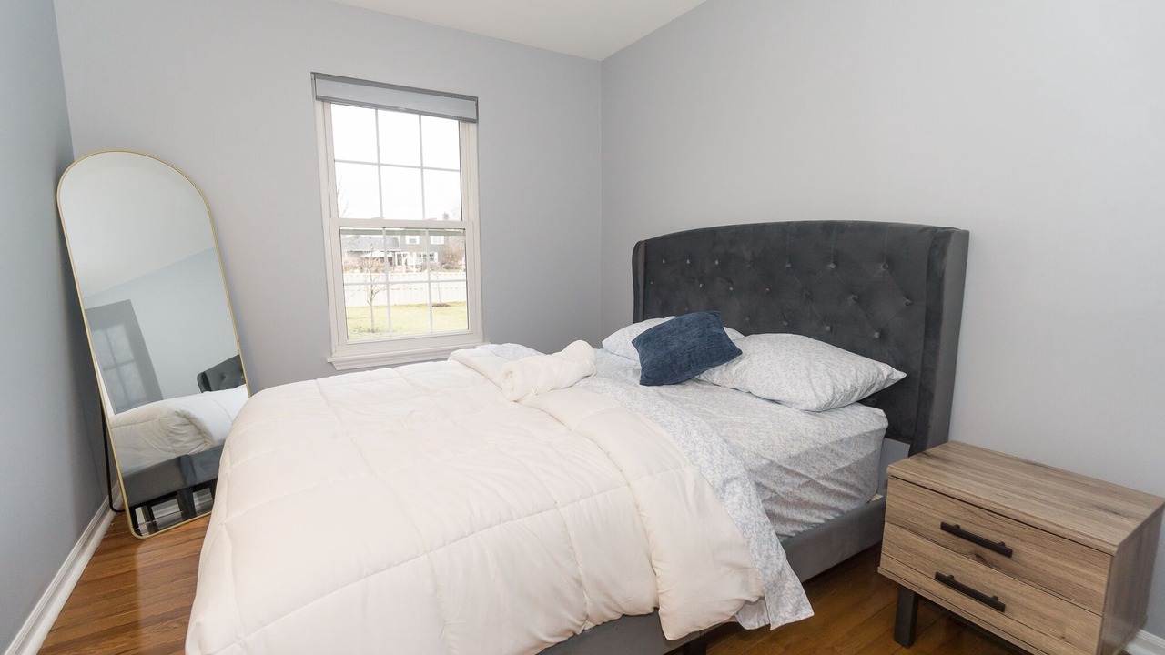 Photo of Bedroom in Carol Stream