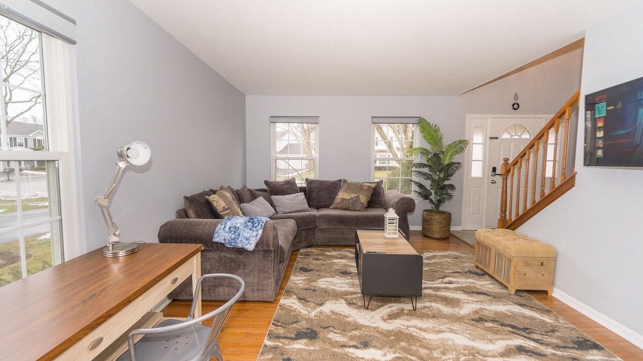 Photo of Livingroom in Carol Stream