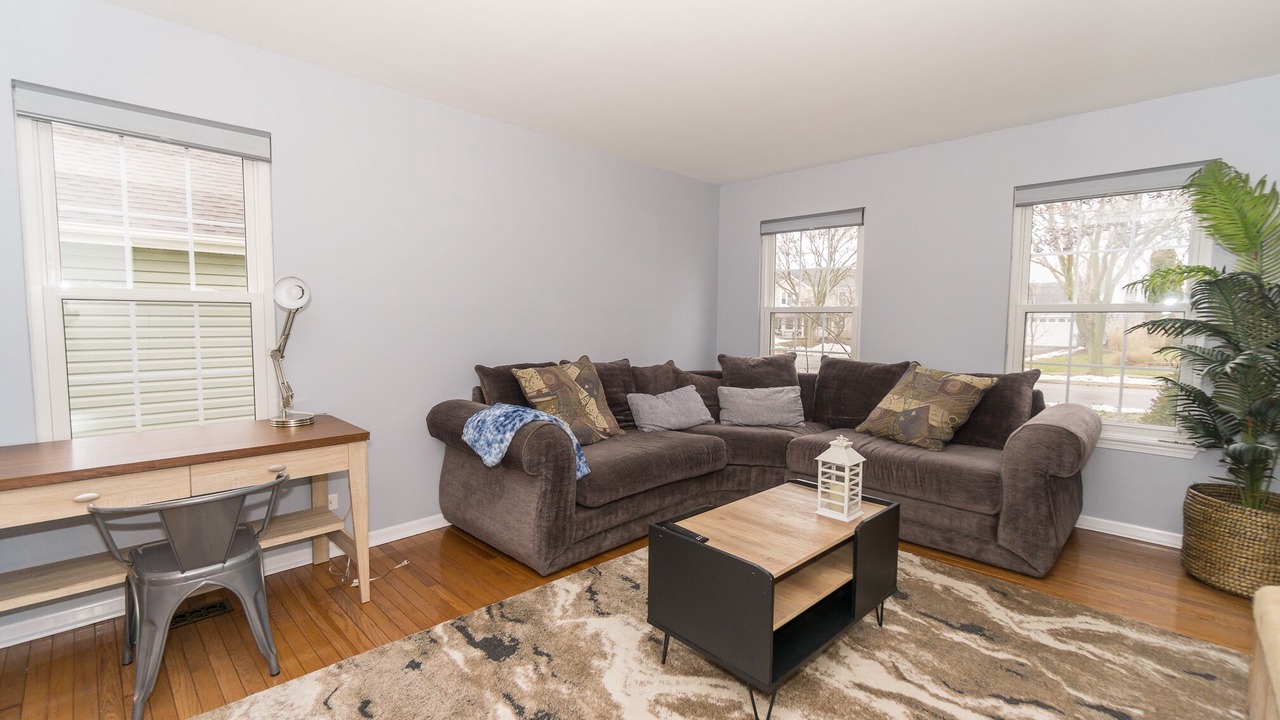 Photo of Livingroom in Carol Stream