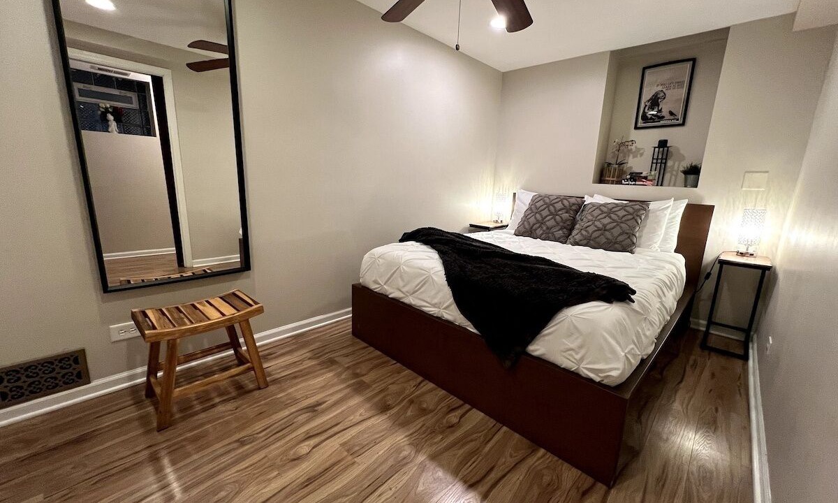 Photo of Bedroom in Near West Side