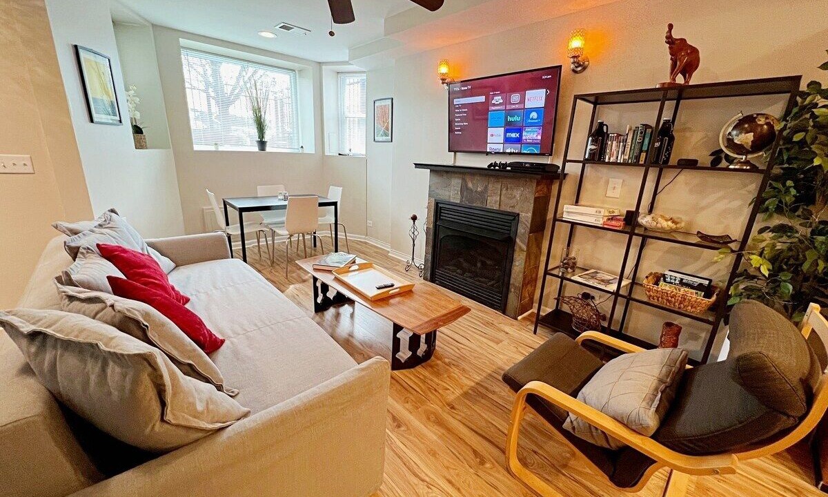 Photo of Livingroom in Near West Side