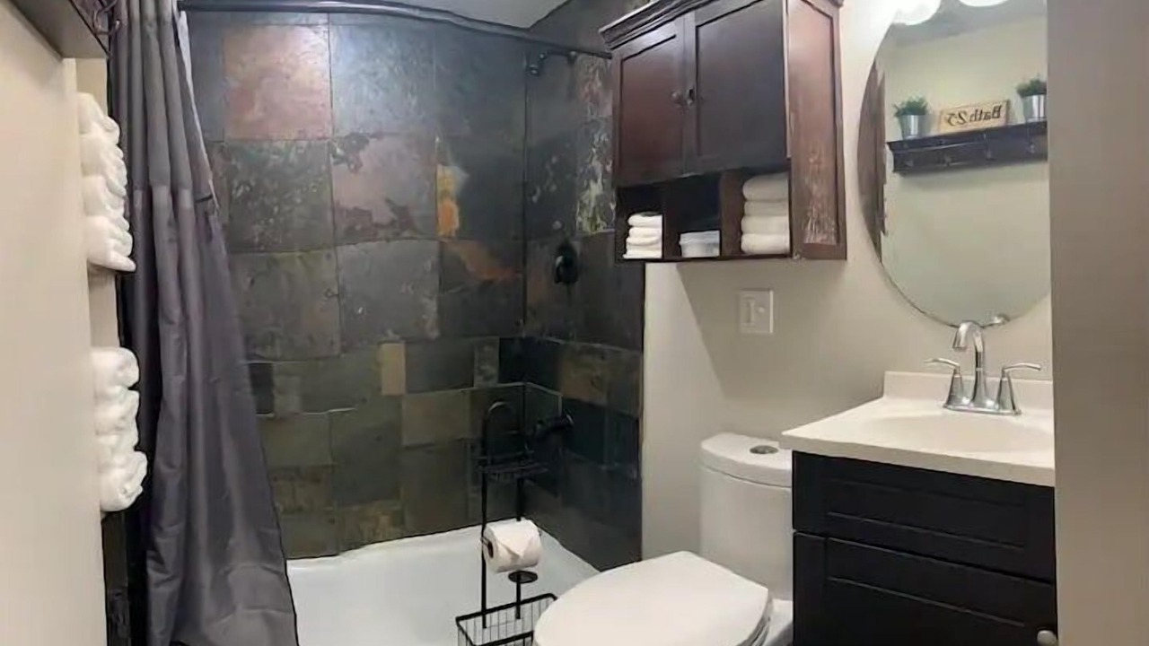 Photo of Bathroom in Near West Side