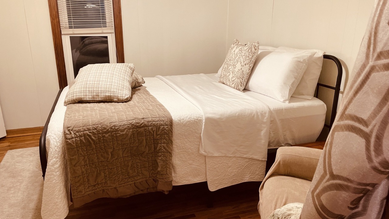 Photo of Bedroom in Toledo