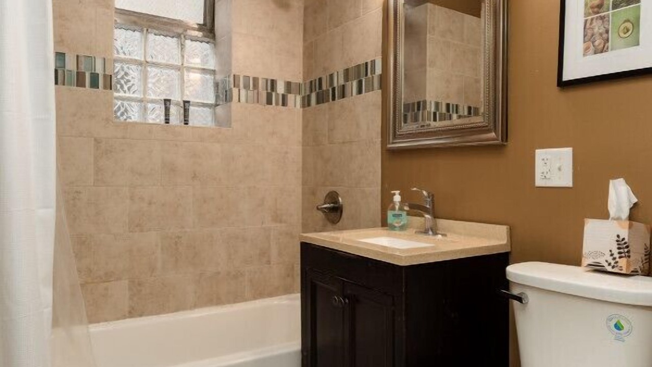 Photo of Bathroom in Wicker Park