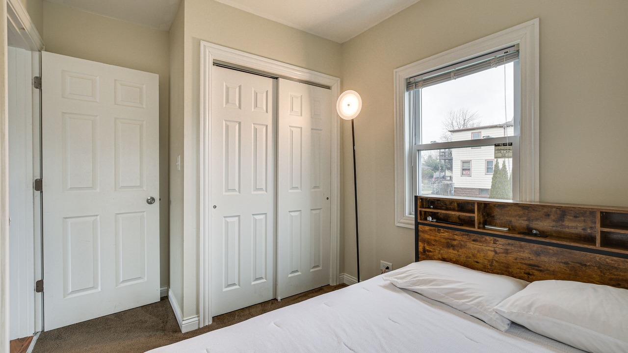 Photo of Bedroom in Blue Island