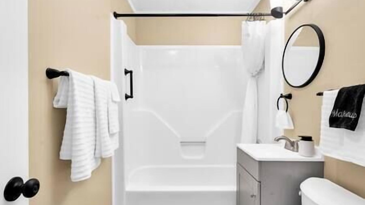 Photo of Bathroom in Rantoul
