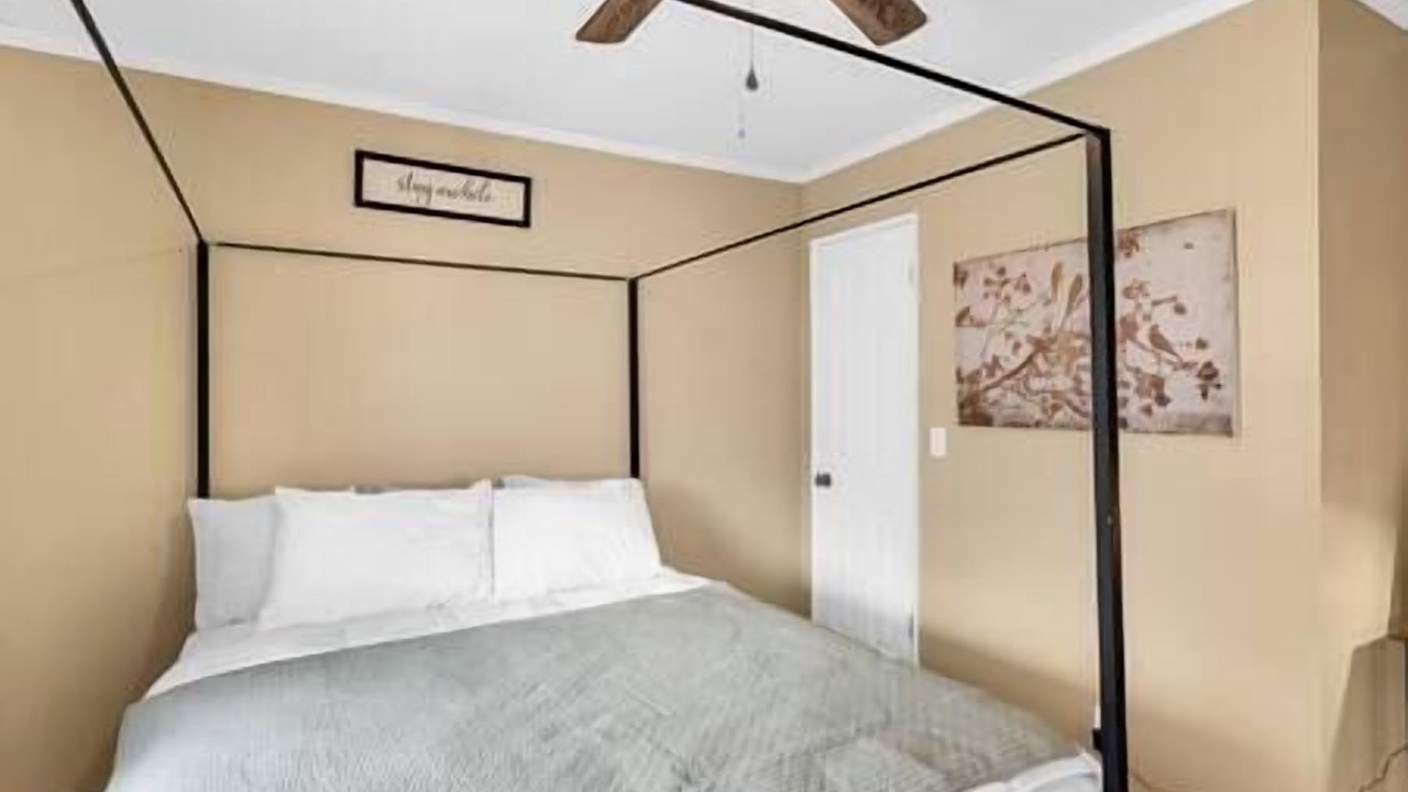 Photo of Bedroom in Rantoul