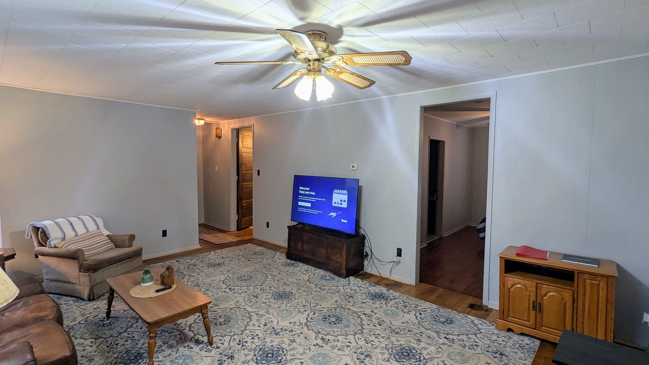 Photo of Livingroom in Oblong