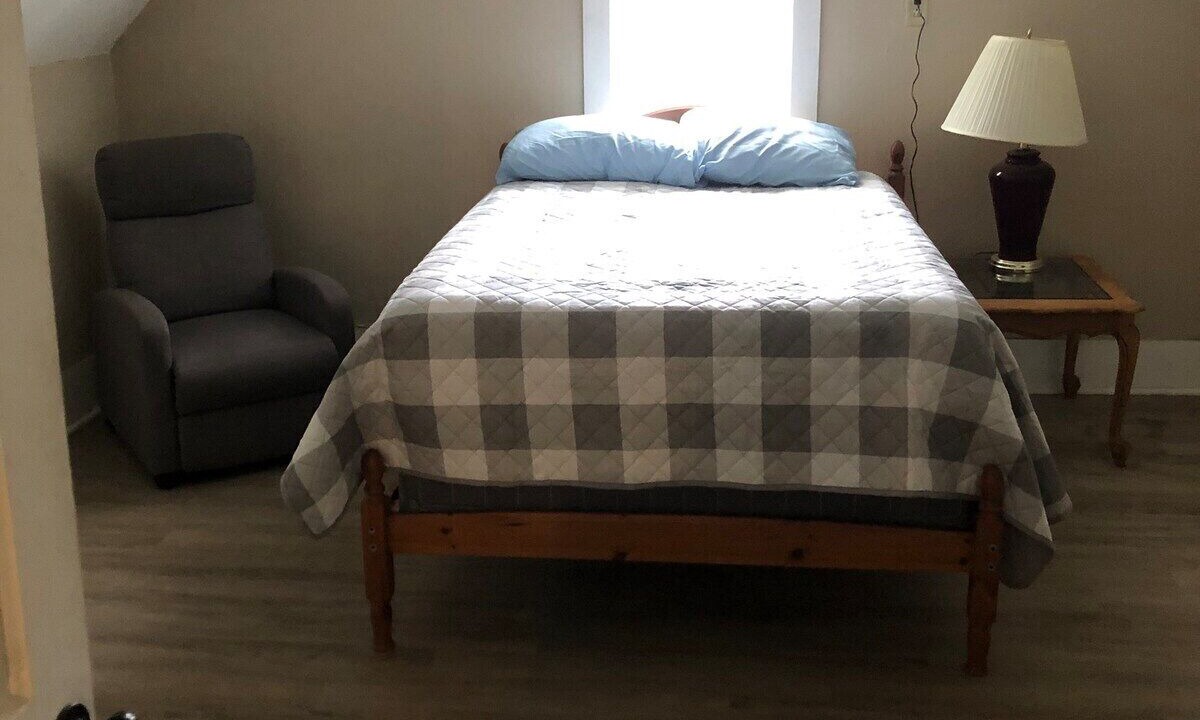 Photo of Bedroom in Oblong