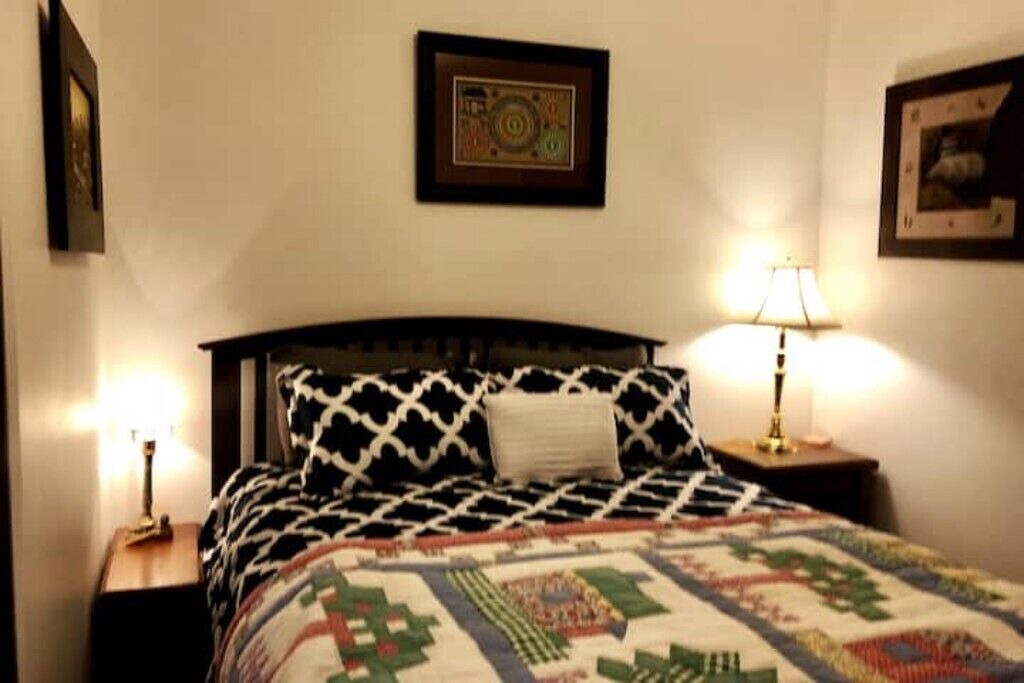 Photo of Bedroom in North Center