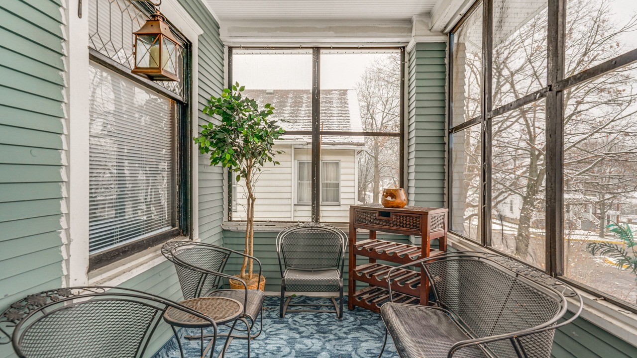 Photo of Outdoor in De Pue