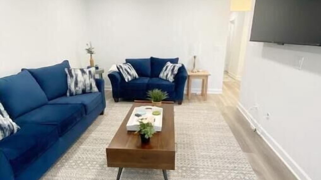 Photo of Livingroom in Rolling Meadows