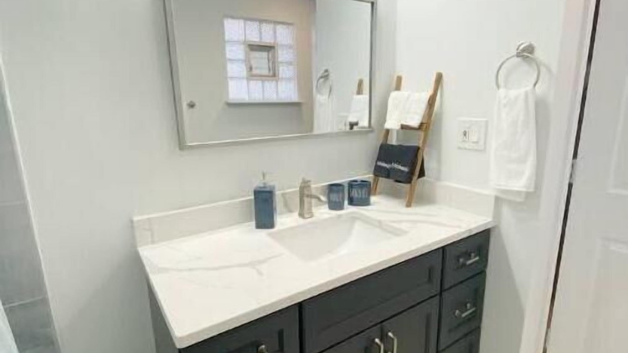 Photo of Bathroom in Rolling Meadows