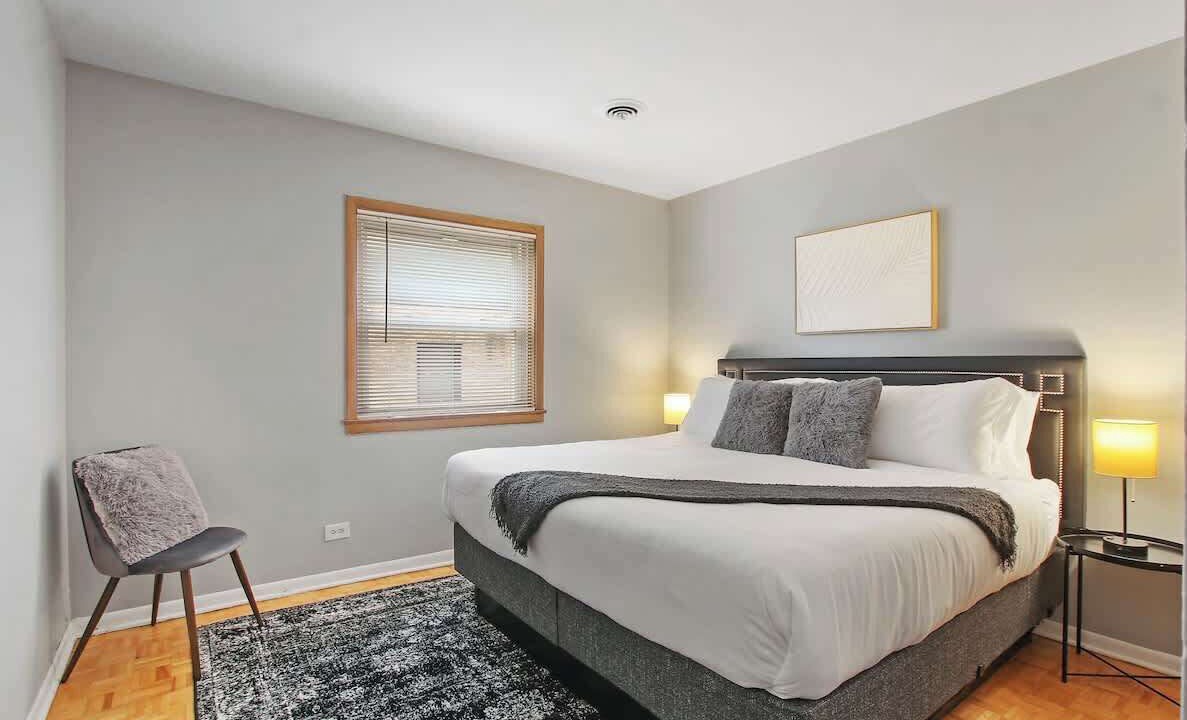 Photo of Bedroom in Evanston