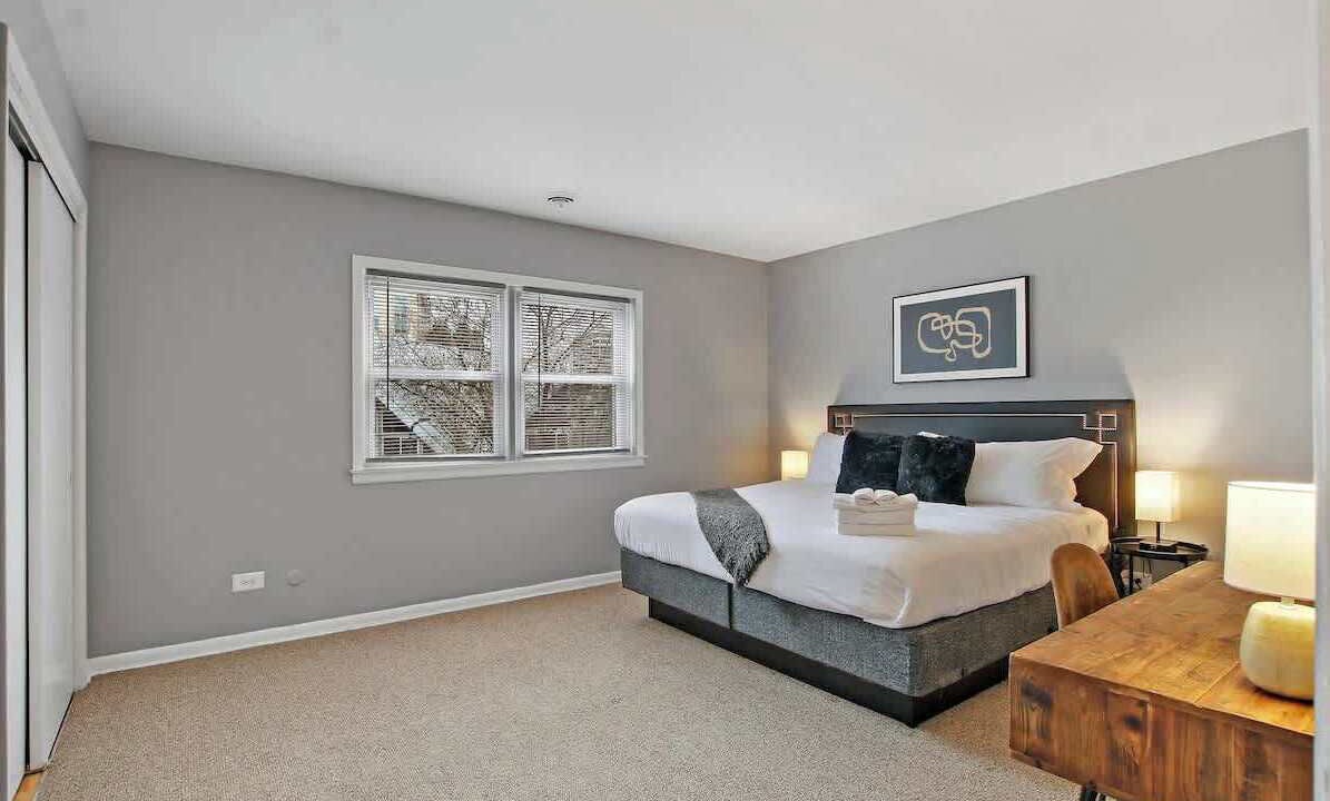 Photo of Bedroom in Evanston