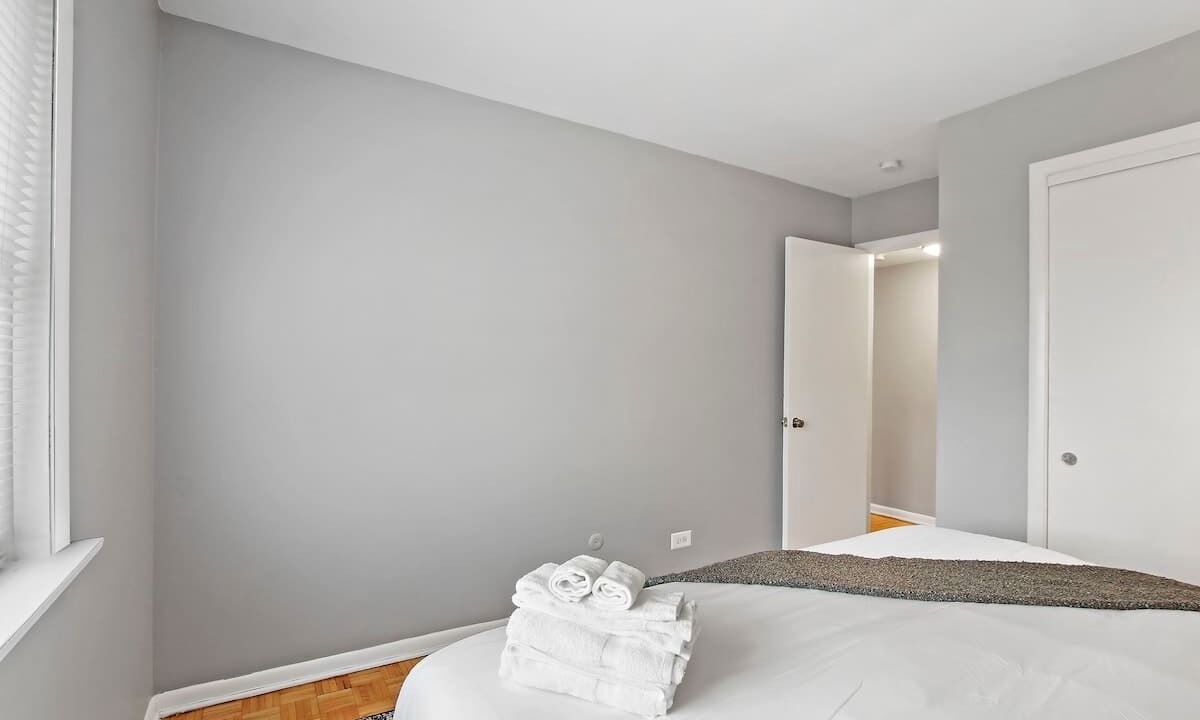 Photo of Bedroom in Evanston