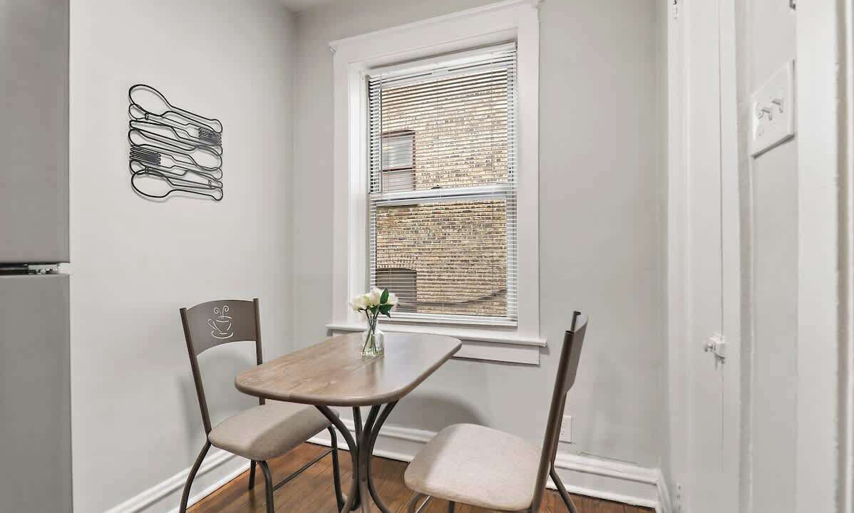Photo of Others in Ravenswood