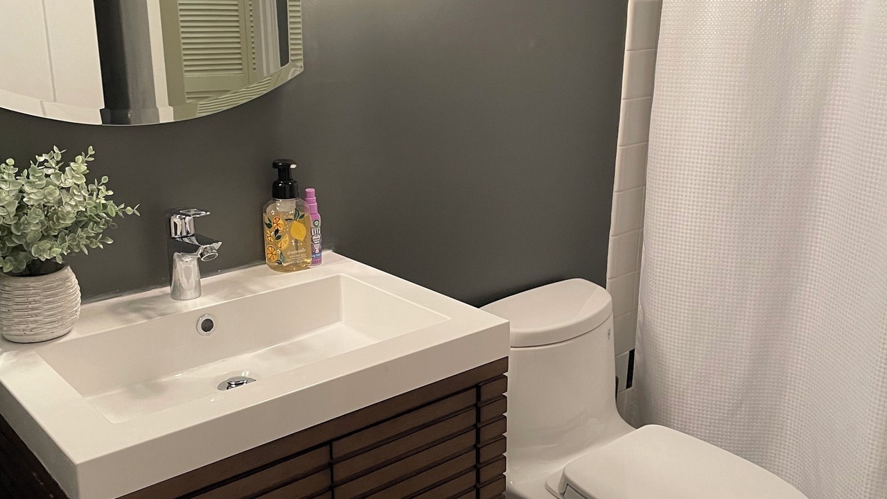 Photo of Bathroom in Uptown