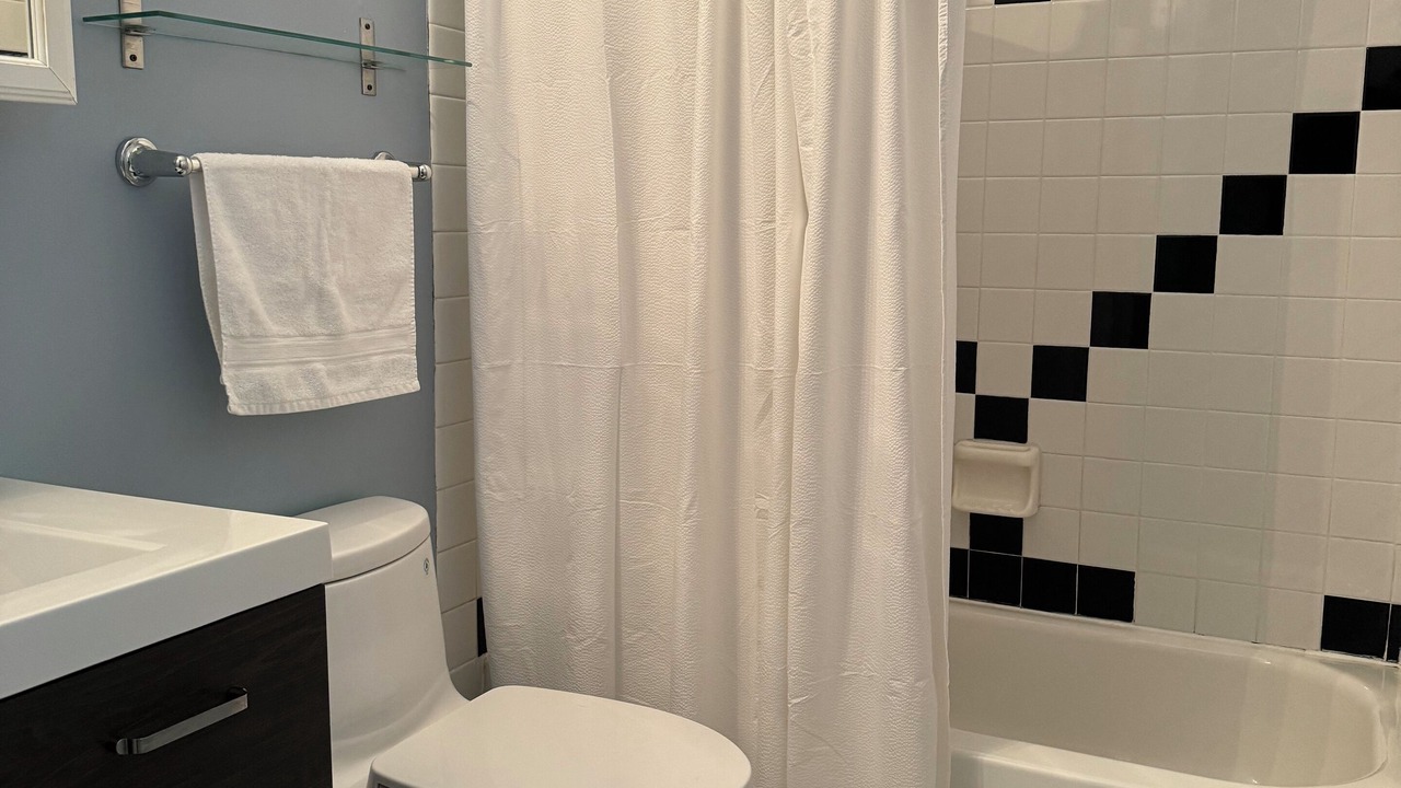 Photo of Bathroom in Uptown