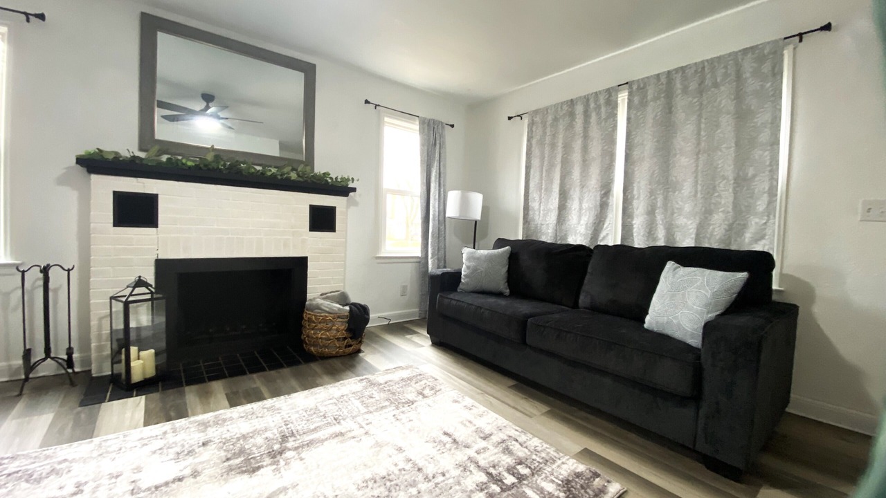 Photo of Livingroom in Pekin