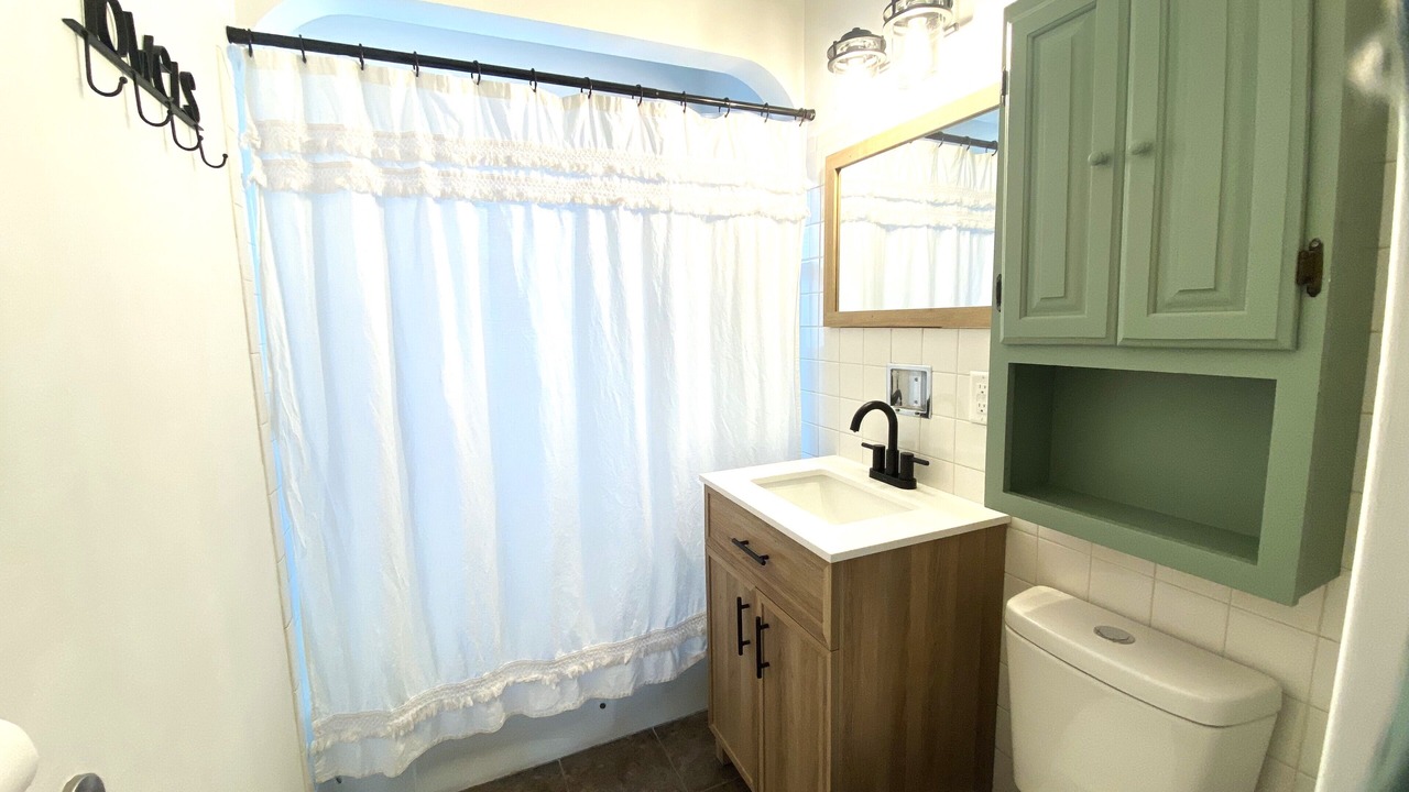 Photo of Bathroom in Pekin