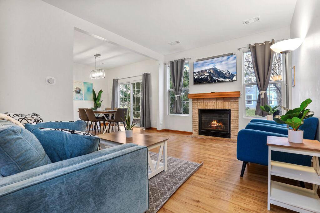 Photo of Livingroom in Naperville