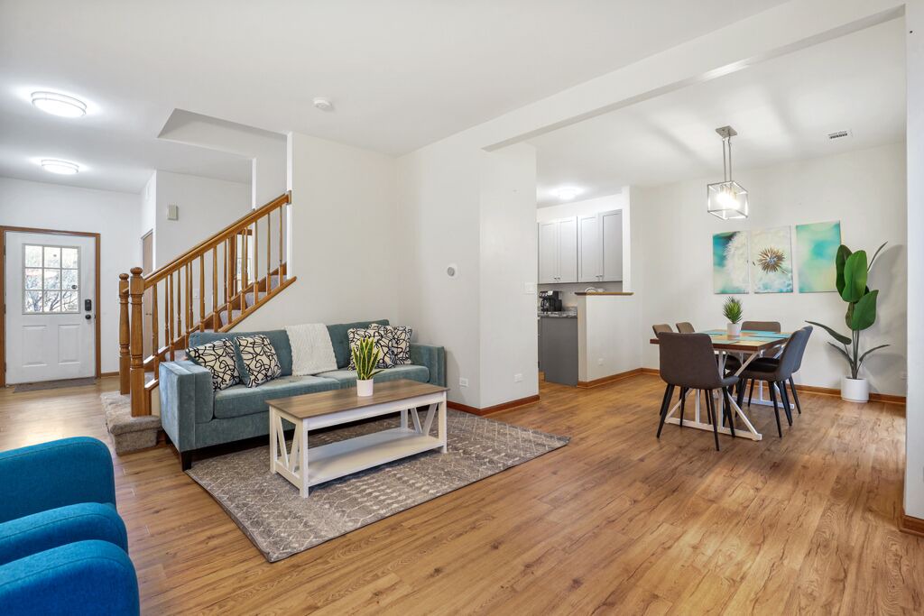 Photo of Livingroom in Naperville