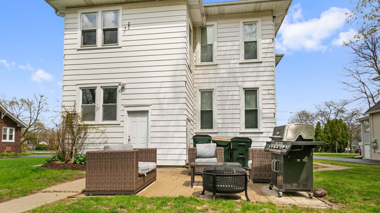 Photo of Patio Balcony in Libertyville