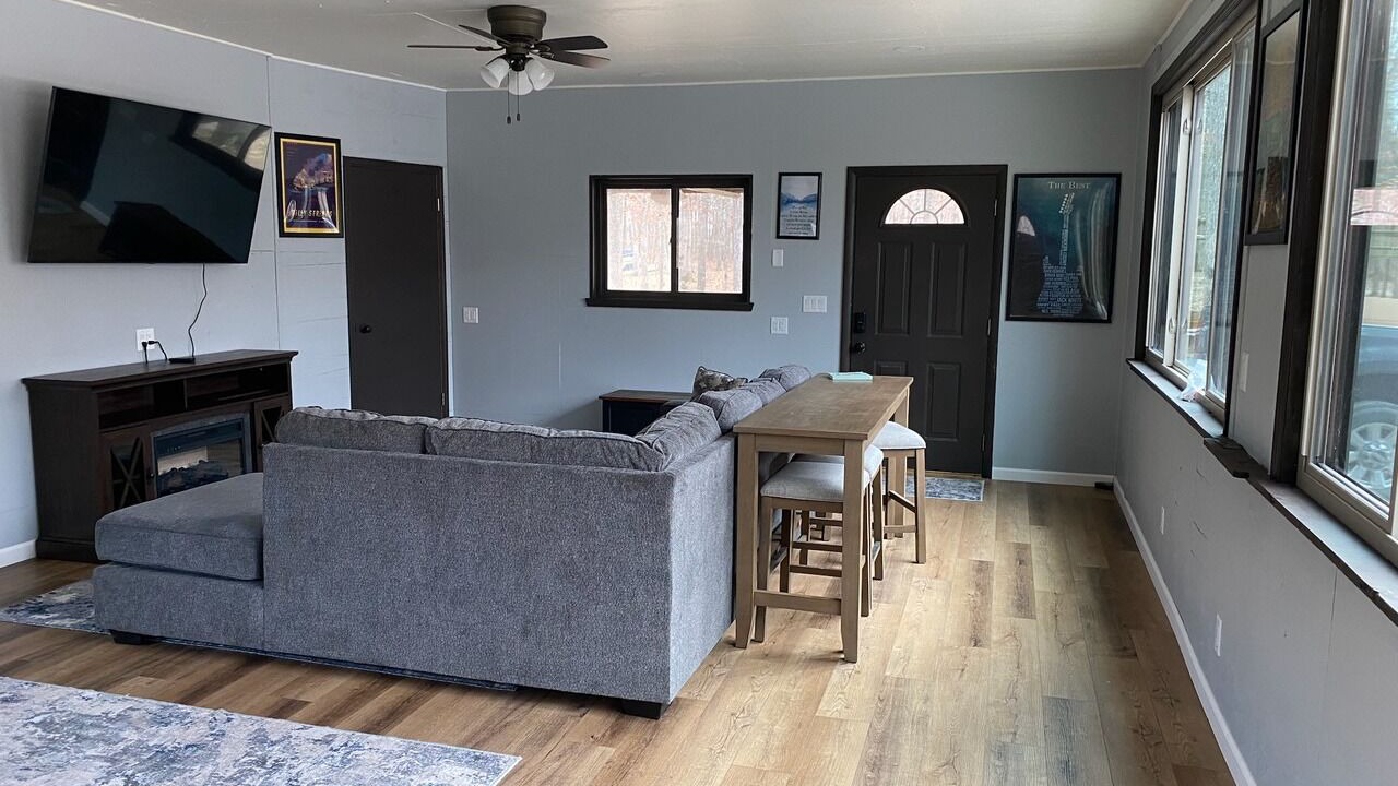 Photo of Livingroom in Rosamond