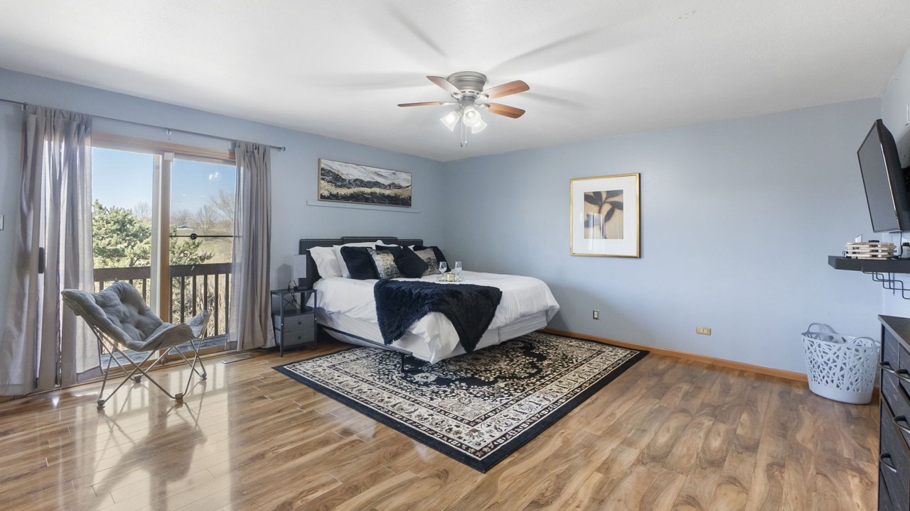 Photo of Bedroom in Country Club Hills